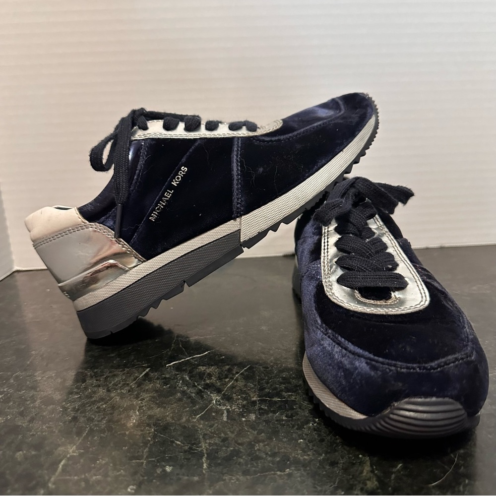Michael Kors Blue Silver Metallic Tennis Shoes Navy Velvet Size 6.5